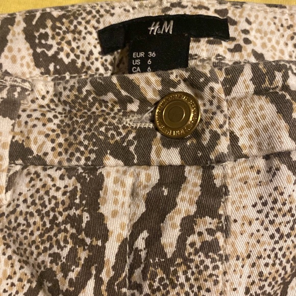 SUPER SLIM-FIT SNAKE PRINT PANTS - Picture 4 of 4